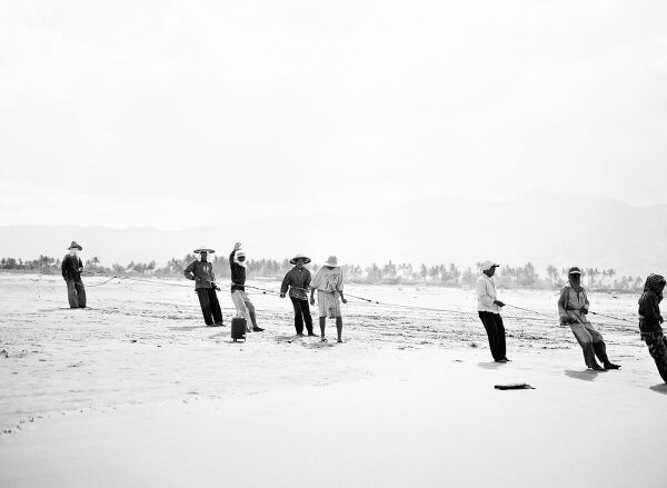 Bunn Salarzon - group of filipino fishermen